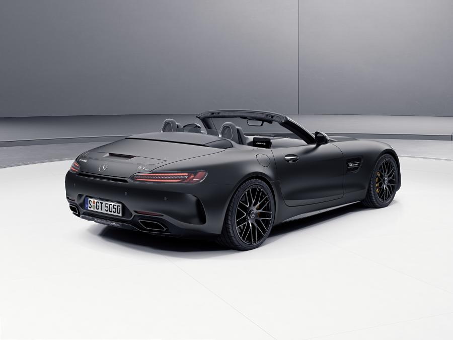  Mercedes-AMG GT Roadster Edition 50 2017 года  (фото 2 из 2)